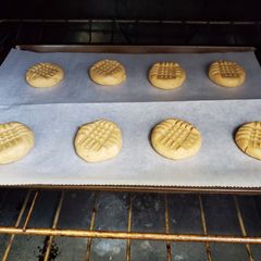 A picture of Peanut Butter Cookies.