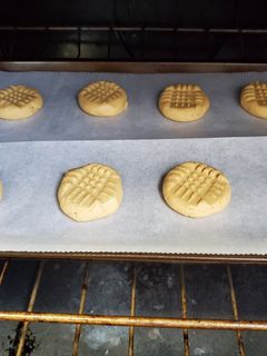 A picture of Peanut Butter Cookies.