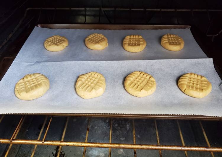 Recipe of Homemade Peanut Butter Cookies