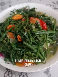 Foto resep #557 Tumis Pucuk Labu Siam Sederhana