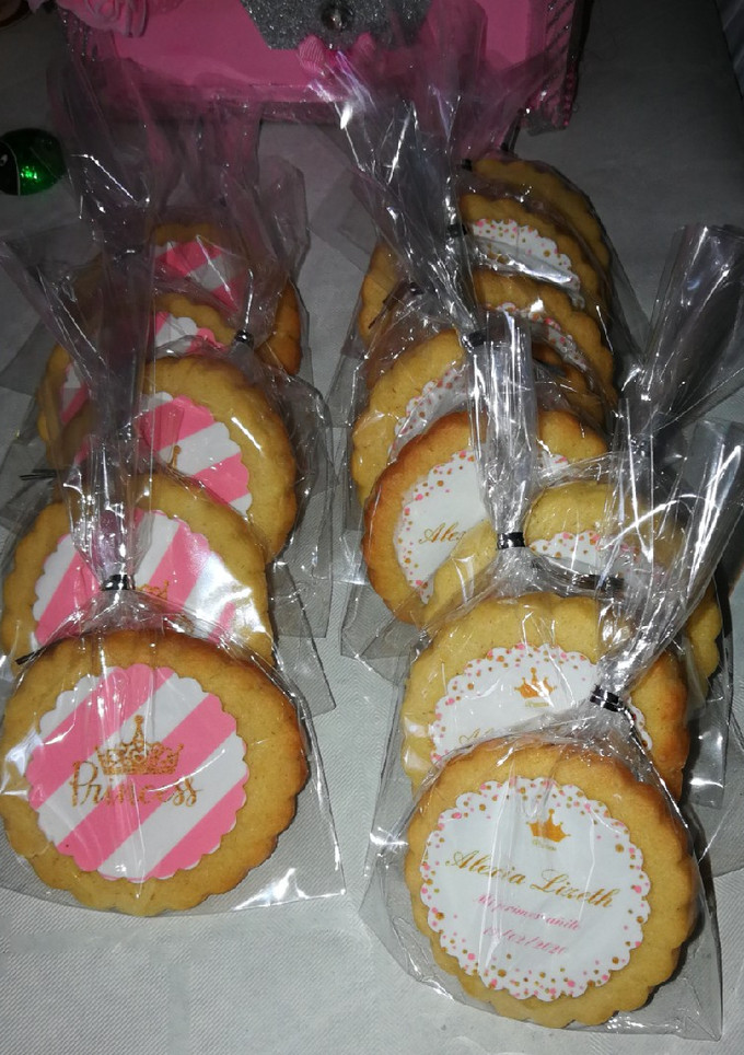 Una foto de Galletas de mantequilla decoradas