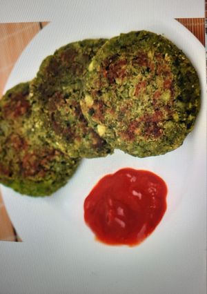 A picture of Hare Bhare Kabab of Spinach and Chana Dal.