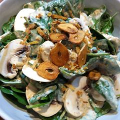 A picture of Spinach & Mushrooms Salad.