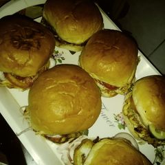 A picture of Anda shami burger.