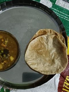 मटर पनीर (matar paneer recipe in Hindi) रेसिपी मुख्य फोटो
