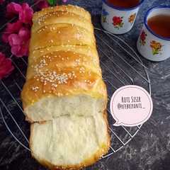 A picture of Roti Sisir.