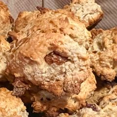A picture of Coconut rock buns.