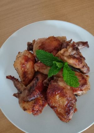 A picture of Pan fried chicken.