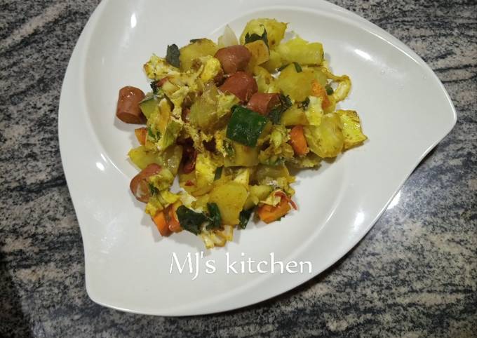 Baked sweet potatoes in vegetable mix