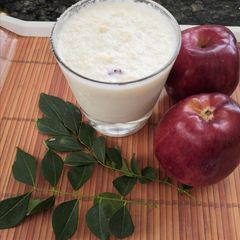 A picture of Apple milk shake.