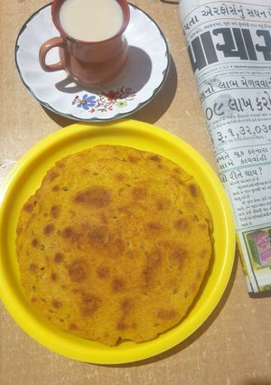 જીરું મસાલા ખાખરા (Jeeru Masala Khakhra Recipe In Gujarati) રેસીપી મુખ્ય ફોટો