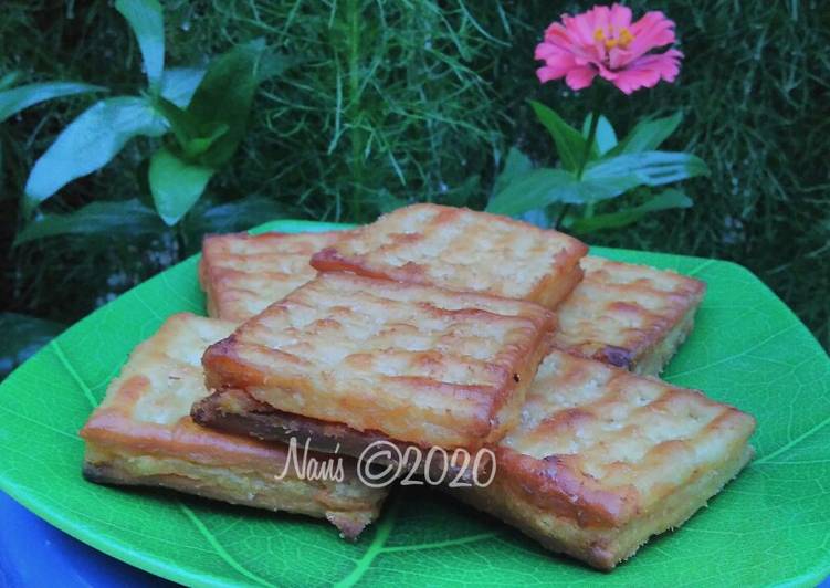 Resep Crackers Gabin Isi Tape Singkong Anti Gagal