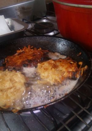 Una foto de Latkes de papa aptos para celíacos