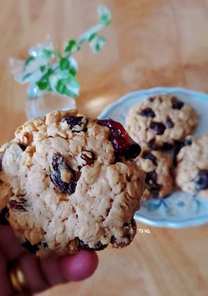 Hình của món Bánh QUY yến mạch mix trái cây khô.