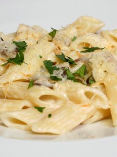 Laskagombás-tejszínes penne recept fotója