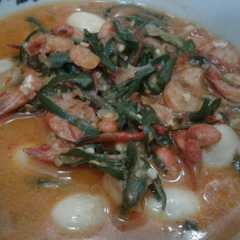 รูปของ Tauco santan telur puyuh + udang enakkk😊