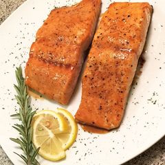 A picture of Hennessy Honey Salmon.