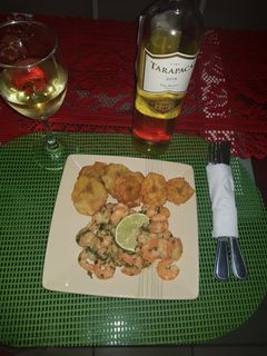 Una foto de Los Camarones de adams johns..🍤🍤