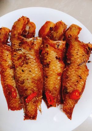 Hình của món Cá mó chiên muối sả.
