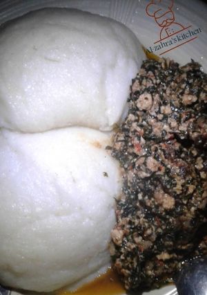 A picture of Semo with egusi soup.