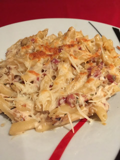 Una foto de Macarrones a la carbonara