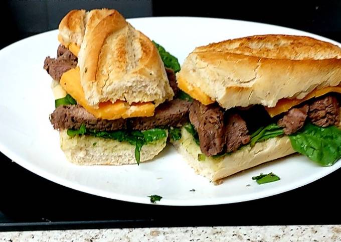 My Garlic & Basil Steak on a Baget 🤩🤩🤩