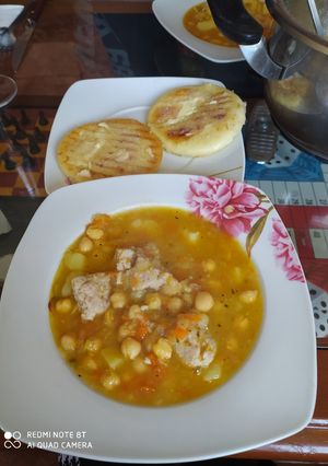 Una foto de Guiso de patatas y garbanzo