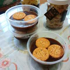 รูปของ Cemilan : Puding Coklat Biskuit Roma Kelapa