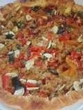 Pizza sfoglia salata estiva con peperoni