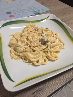 Kolbászos-sajtos spagetti recept fotója