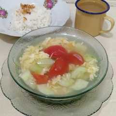 A picture of Sop Telur Tomat Timun.