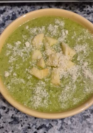 A picture of Green Gazpacho.