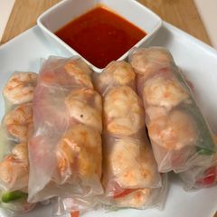A picture of Lunpia ala Vietnam/Vietnamese Spring Rolls.