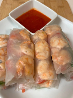 A picture of Lunpia ala Vietnam/Vietnamese Spring Rolls.