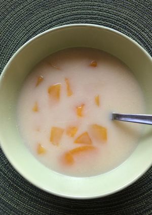 Tejszínes őszibarackleves recept fotója
