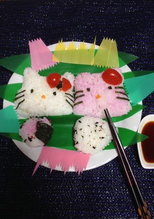 Una foto de Japanese Hello Kitty Onigiri!