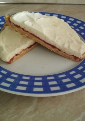 Sajttorta (sütés nélkül) recept fotója