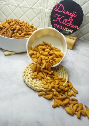 A picture of Crunchy chinchin.