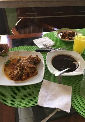 Una foto de Pollo adobado