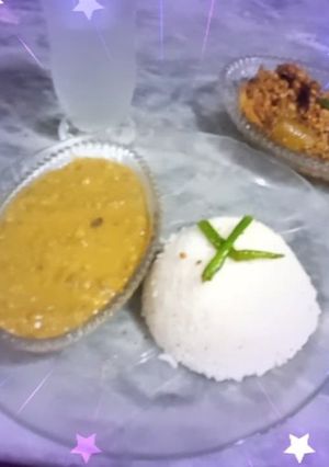 A picture of Homemade Diet Boil Rice with Daal r Achar. #cookwithamna.