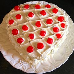 A picture of Heart Shaped Chiffon cake:.