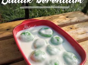 Gambar Badak berendam