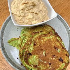 A picture of Cottage cheese and greens fritters.