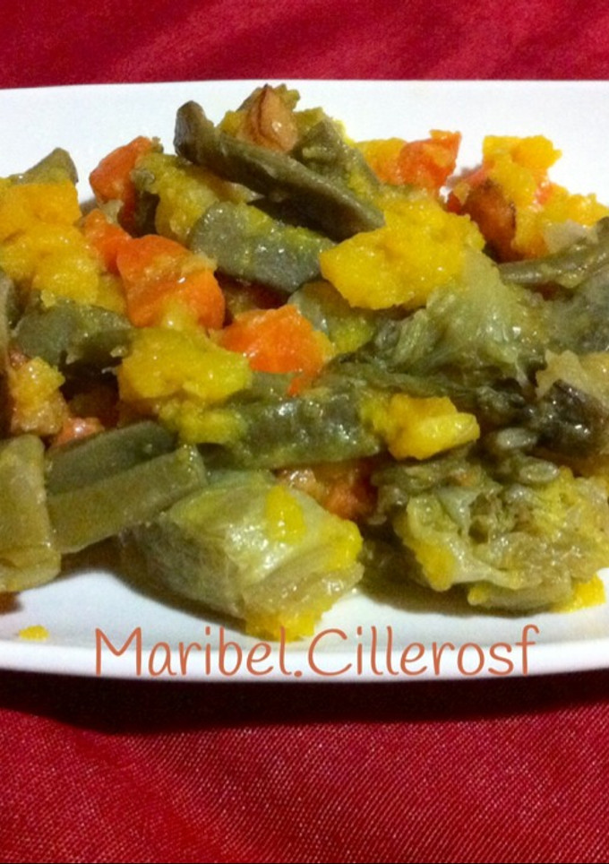 Una foto de Verduras salteadas con ajos