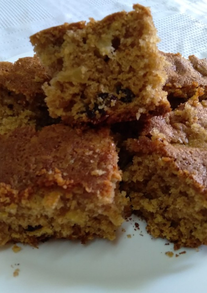 Una foto de Budín integral con manzana y pasas 🍇🍎