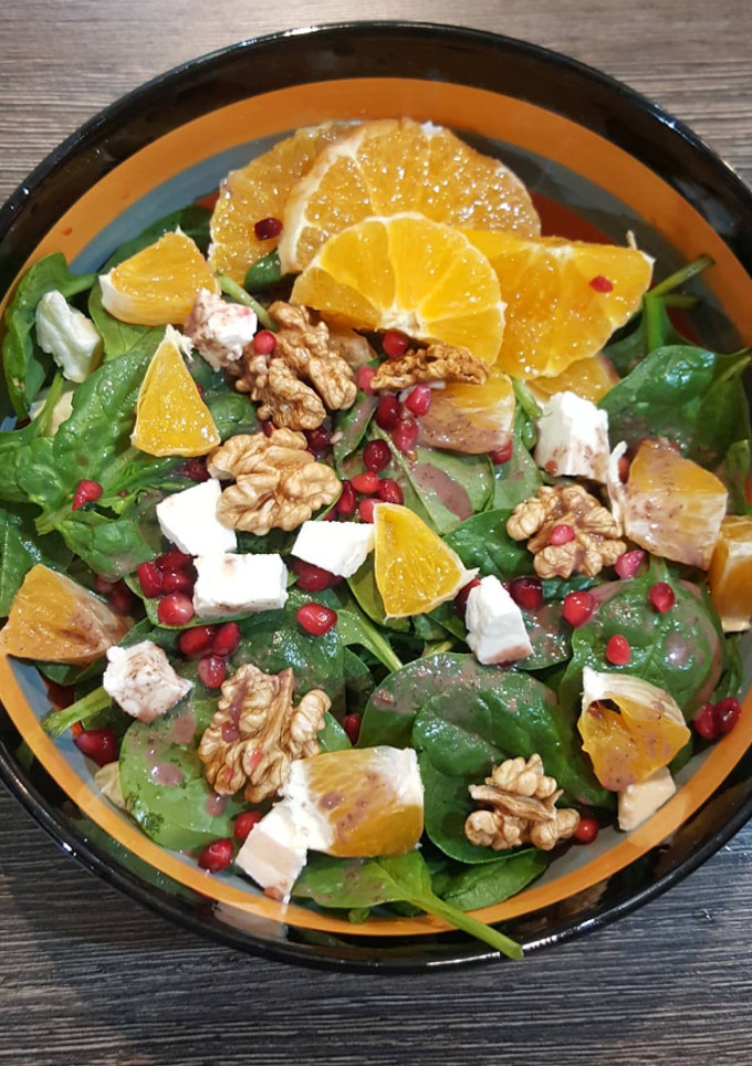 عکسی از دستور سالاد اسفناج
