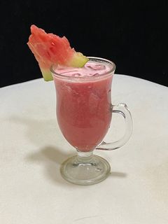 صورة لوصفة عصير البطيخ و الفراولة