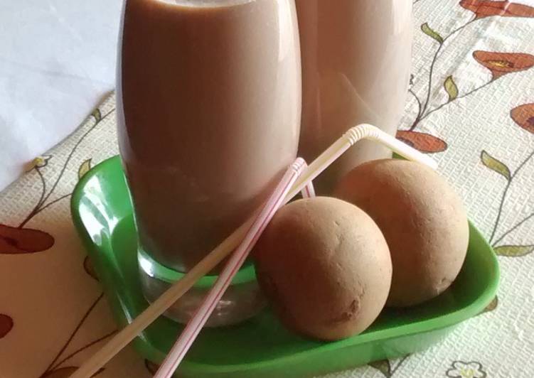 Simple Way to Make Sapota Milkshake