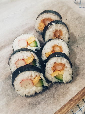 Bagaimana Membuat Sushi Roll, Menggugah Selera