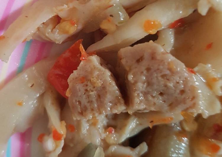 Tumis jamur bakso pedas